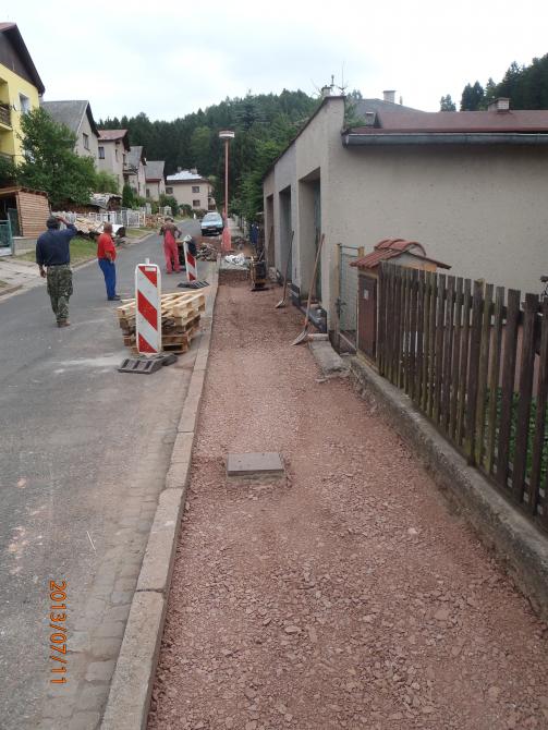 Rekonstrukce chodníku v ulici Rtyňka Rekonstrukce chodníku v ulici Rtyňka
